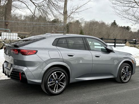 Used 2025 BMW X2 xDrive28i image 22