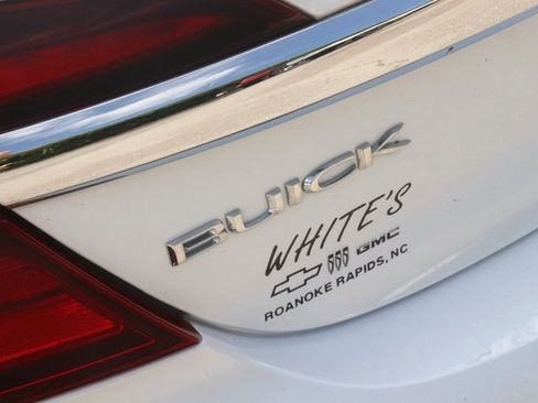 Used 2016 Buick Regal image 9