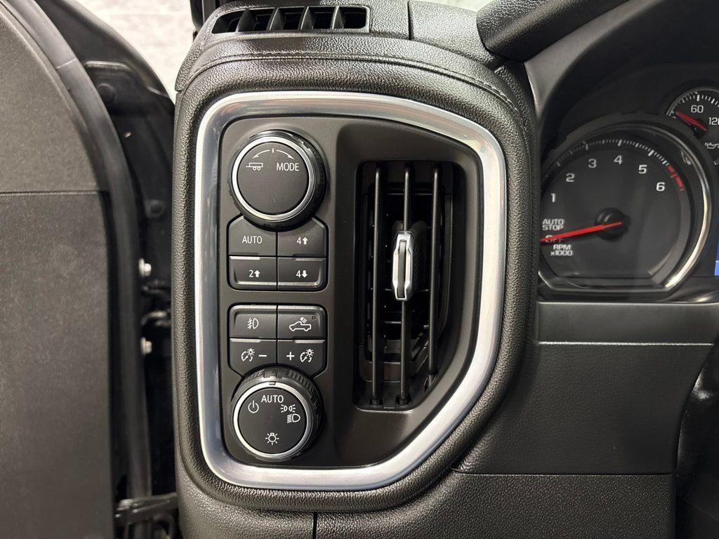 Used 2020 Chevrolet Silverado 1500 LT Trail Boss AWD/4WD image 26