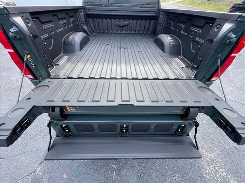 New 2026 Chevrolet Silverado 2500 LTZ w/ LTZ Premium Package AWD/4WD image 27
