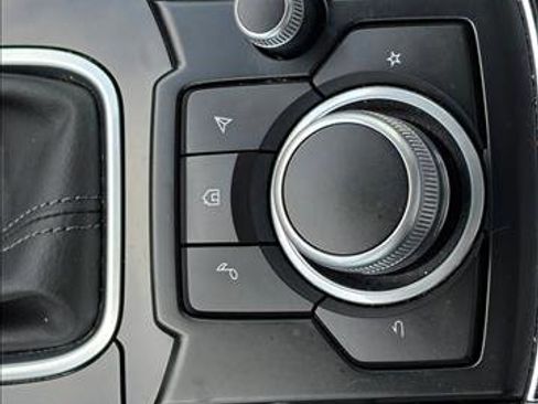 Used 2022 MAZDA CX-9 Signature image 16