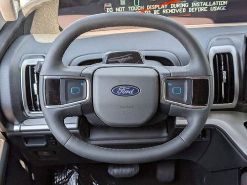 New 2025 Ford Expedition Max Active image 12