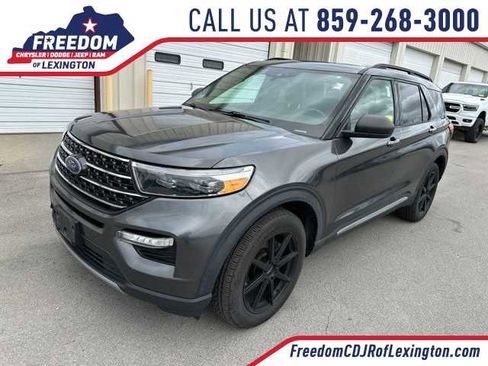 Used 2020 Ford Explorer XLT w/ Equipment Group 202A AWD/4WD image 1
