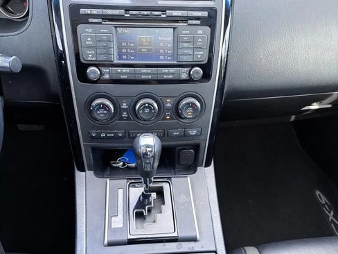 Used 2011 MAZDA CX-9 Touring w/ Moonroof & Bose Audio Pkg FWD image 18