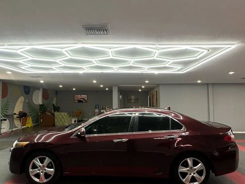 Used 2011 Acura TSX Sedan image 3