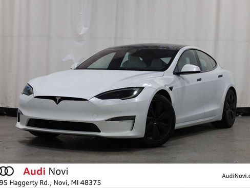 Used 2023 Tesla Model S image 1