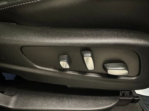 Used 2024 Cadillac XT6 Sport w/ LPO, Onyx Lite Package image 36