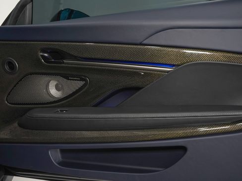 Used 2025 Aston Martin Vanquish RWD image 38