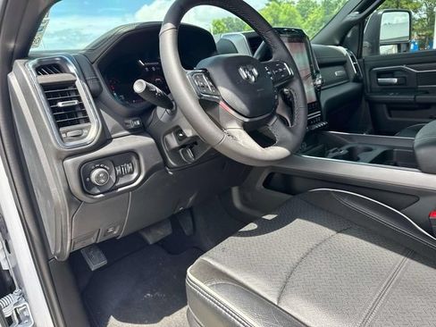 Used 2025 RAM 3500 Laramie AWD/4WD image 24