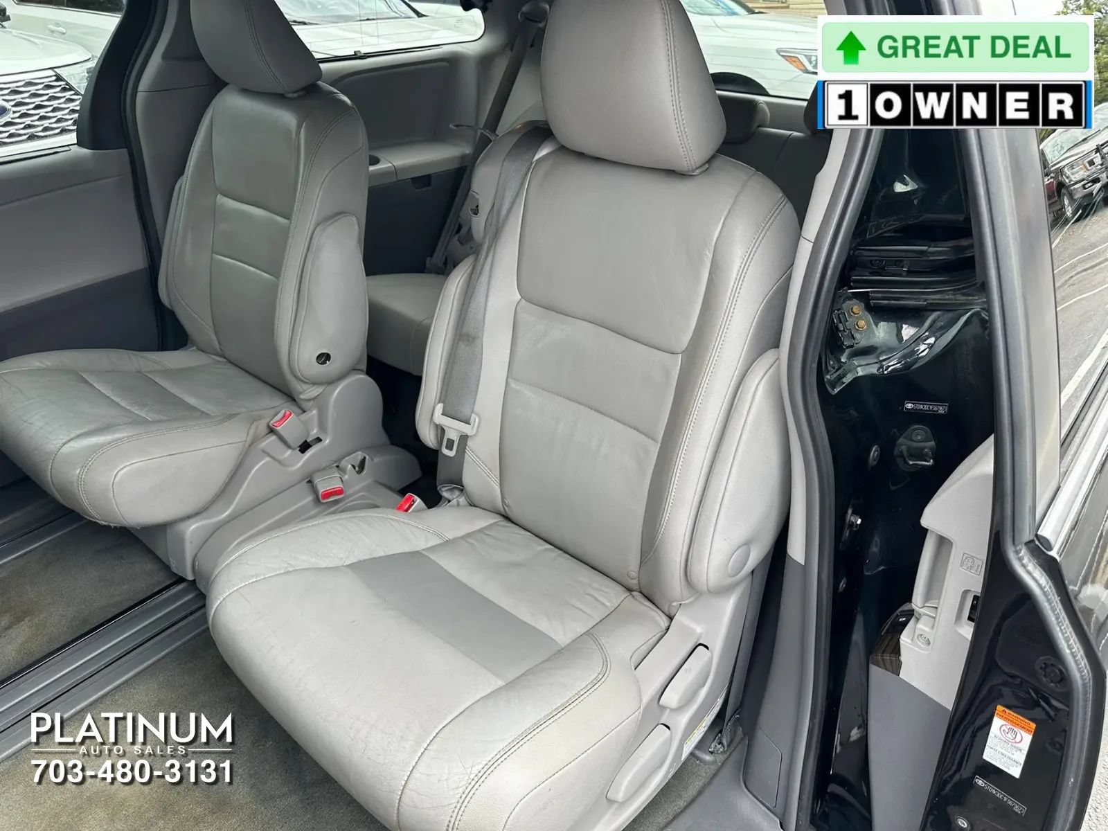 Used 2015 Toyota Sienna XLE Premium FWD image 16