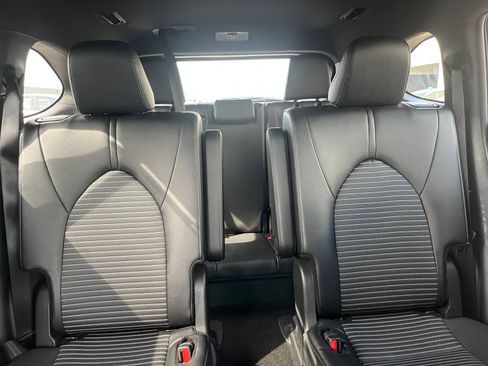 Used 2025 Toyota Highlander XSE AWD/4WD image 41