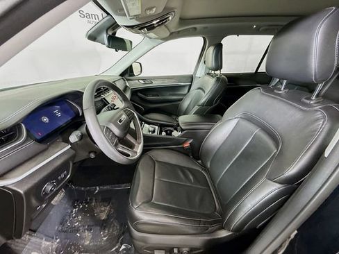 Used 2023 Jeep Grand Cherokee Limited w/ Luxury Tech Group II image 20