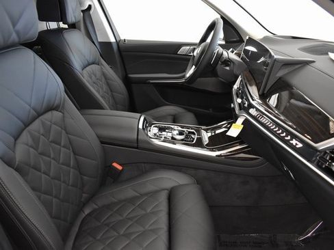New 2026 BMW X7 xDrive40i image 21