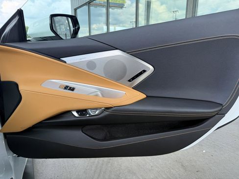 Used 2021 Chevrolet Corvette Stingray Preferred Cpe w/ Engine Appearance Package RWD image 37