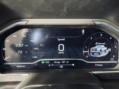 Used 2025 GMC Sierra 2500 AT4 w/ AT4 Premium Plus Package image 27