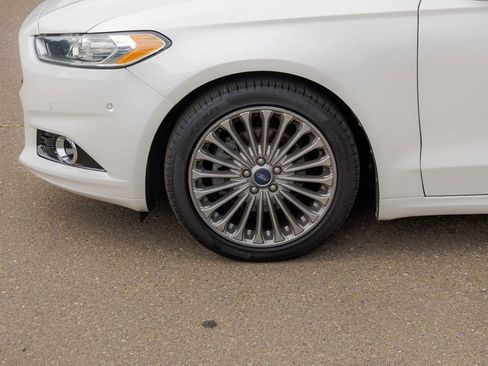 Used 2013 Ford Fusion Titanium w/ Titanium Driver Assist Pkg image 10