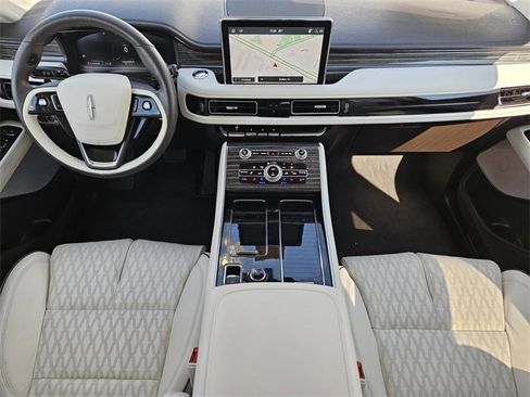 Certified 2024 Lincoln Aviator Black Label w/ Dynamic Handling Package image 25