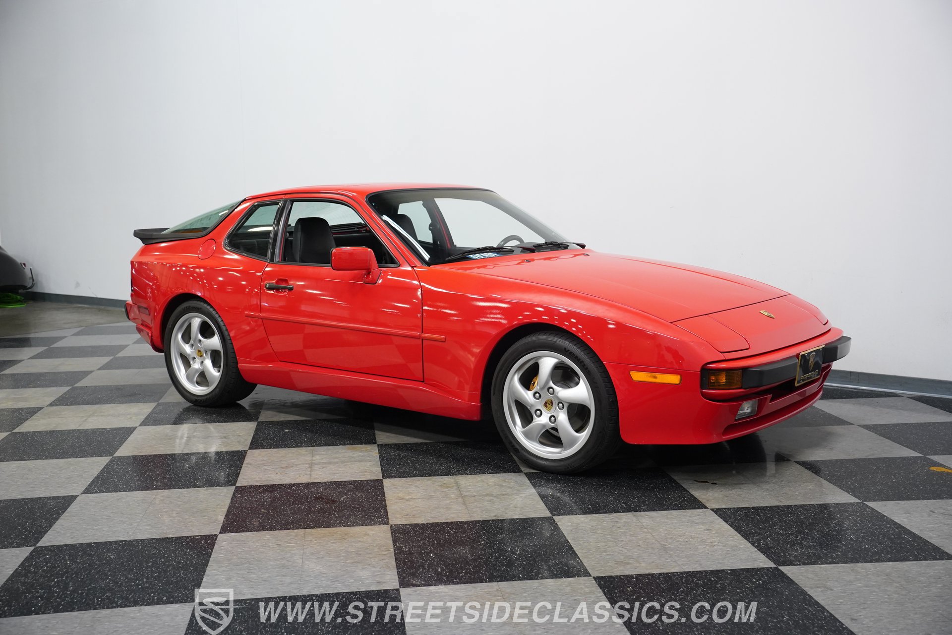 Used 1987 Porsche 944 Coupe RWD image 16