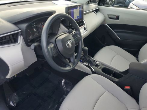 Used 2023 Toyota Corolla Cross L image 15