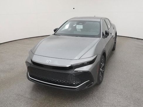 New 2026 Toyota Crown XLE image 3