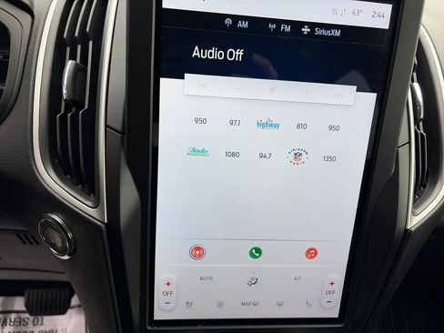 Used 2024 Ford Edge SEL w/ Sport Appearance Package image 20