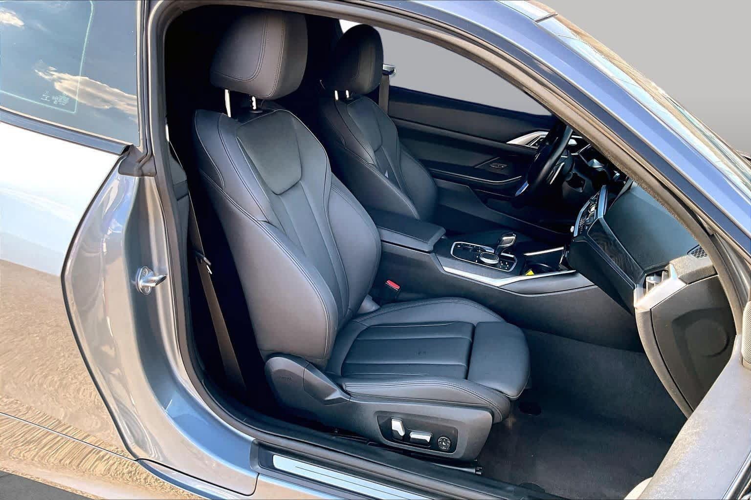 Used 2021 BMW 430i Coupe w/ Convenience Package RWD image 11