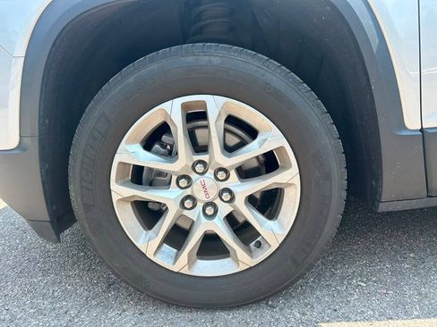 Used 2019 GMC Acadia SLT FWD image 9