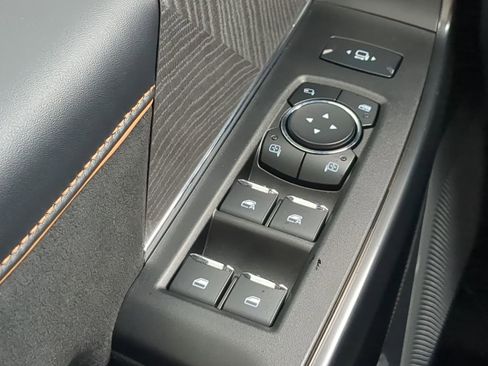 Used 2024 Ford F250 Platinum image 22