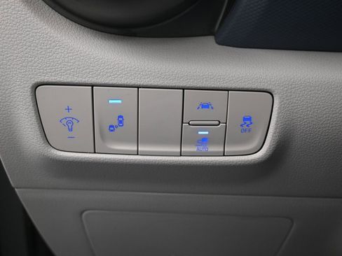 Used 2020 Hyundai Kona Limited image 24