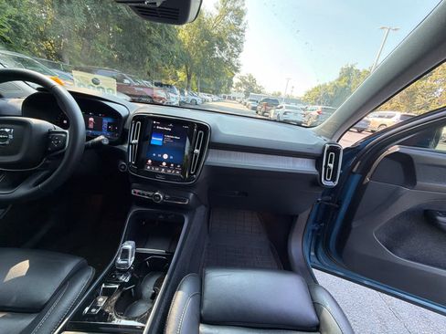 Used 2023 Volvo XC40 B5 Plus w/ Protection Package AWD/4WD image 20