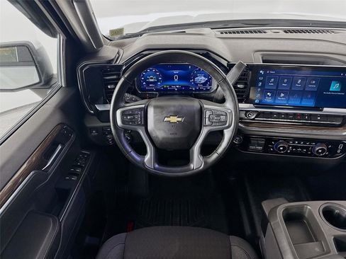 Used 2023 Chevrolet Silverado 1500 LT image 22