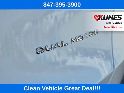 Used 2024 Tesla Model Y Long Range AWD/4WD image 13