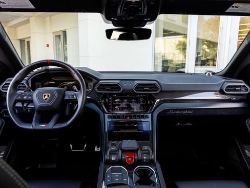 Used 2024 Lamborghini Urus Performante image 43