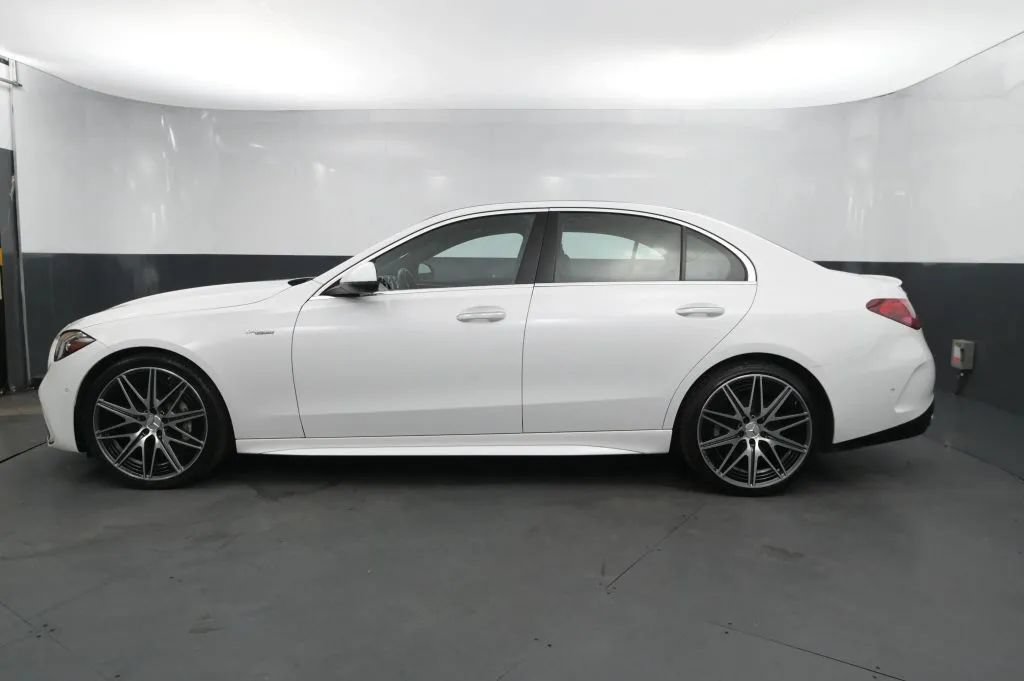 Used 2023 Mercedes-Benz C 43 AMG 4MATIC Sedan image 2