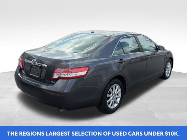 Used 2011 Toyota Camry XLE w/ XLE Extra-Value Pkg #2 FWD image 3
