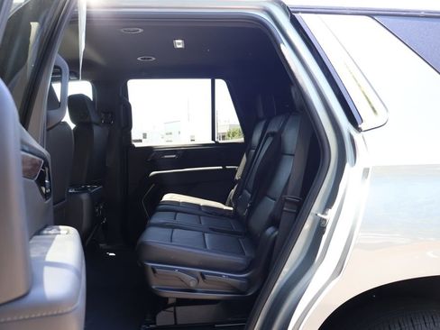 Used 2025 Chevrolet Tahoe LT AWD/4WD image 44