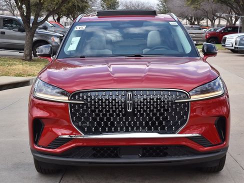 New 2026 Lincoln Aviator 2WD image 2