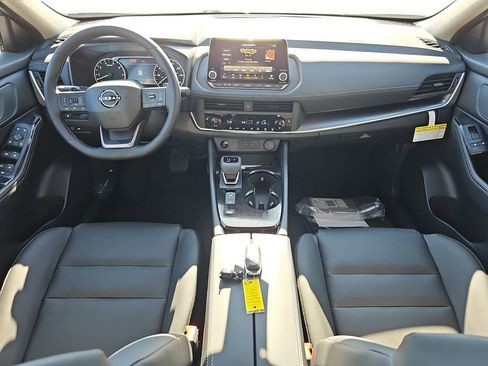 New 2026 Nissan Rogue SV FWD image 12