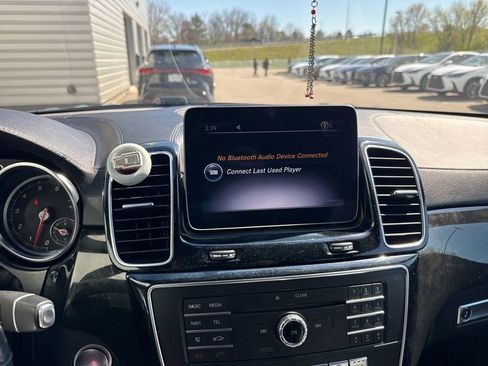 Used 2018 Mercedes-Benz GLS 450 4MATIC image 12