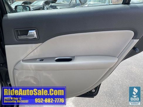 Used 2010 Ford Fusion SEL FWD image 15