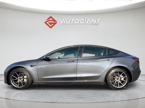 Used 2021 Tesla Model 3 Standard Range Plus RWD image 3