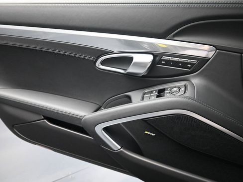 Used 2024 Porsche 718 Cayman GTS image 23