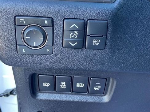 Certified 2023 Lexus GX 460 Premium image 24