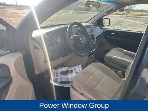 Used 2013 Dodge Grand Caravan SE FWD image 12