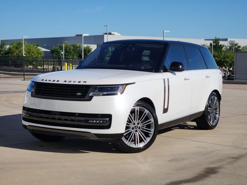 Used 2023 Land Rover Range Rover SE AWD/4WD image 1