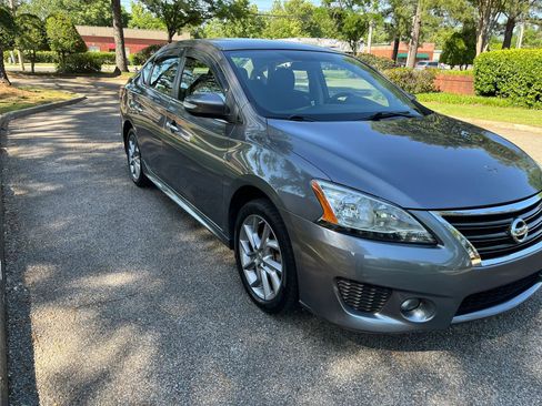 Used 2015 Nissan Sentra SR FWD image 6