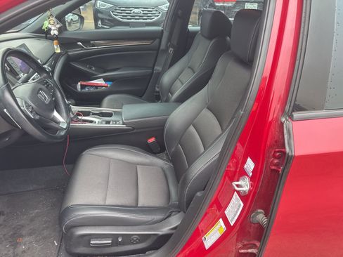 Used 2021 Honda Accord Sport image 13