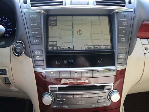 Used 2011 Lexus LS 460 image 25