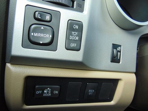 Used 2009 Toyota Tundra 2WD Double Cab image 19