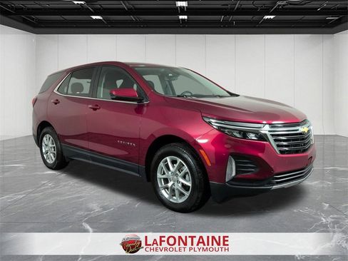 Certified 2024 Chevrolet Equinox LT w/ LPO, Floor Liner Package image 2